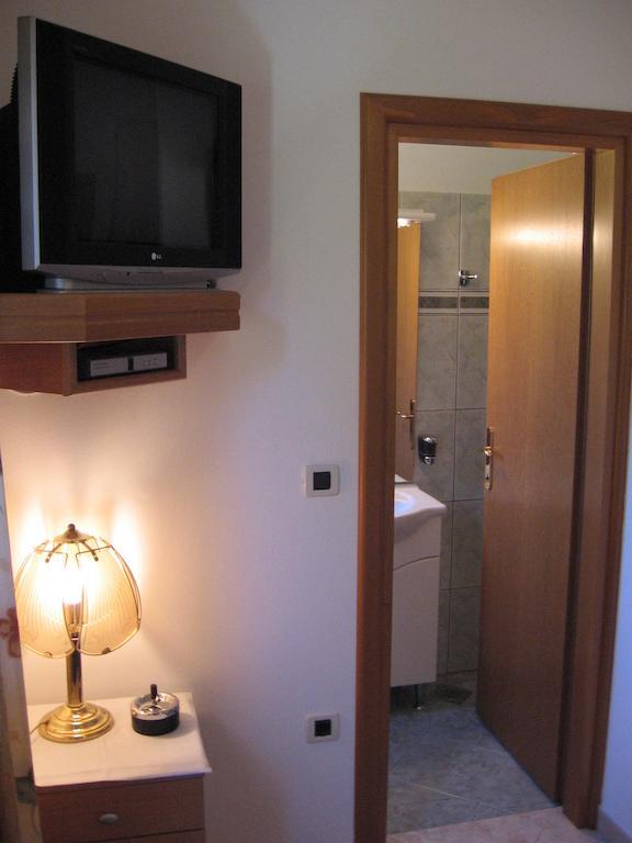 Guest House Caterina โปเรช ห้อง รูปภาพ