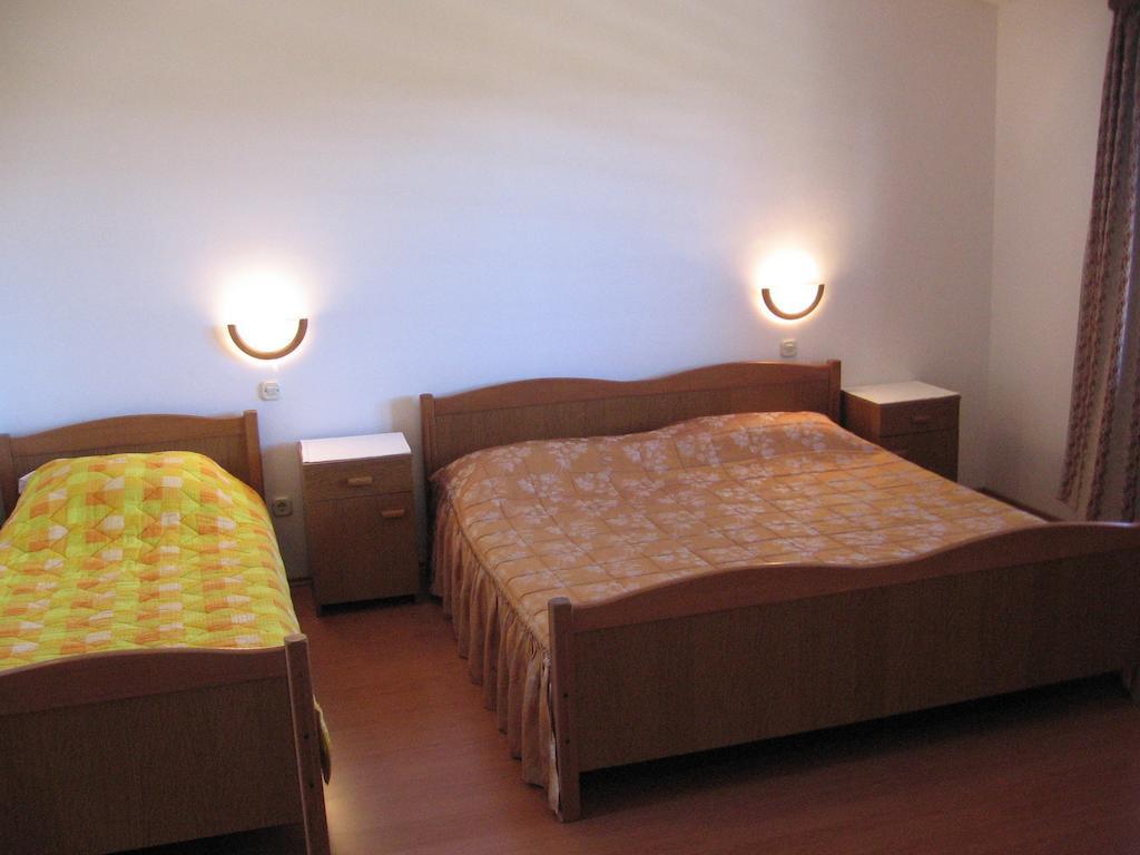 Guest House Caterina โปเรช ภายนอก รูปภาพ